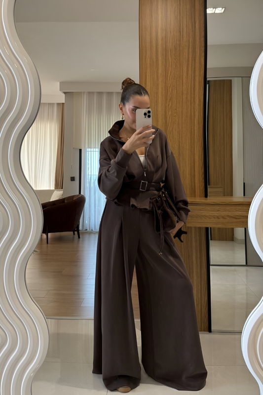 Lavi™ | Moderne getailleerde tweedelige outfit