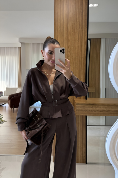 Lavi™ | Moderne getailleerde tweedelige outfit