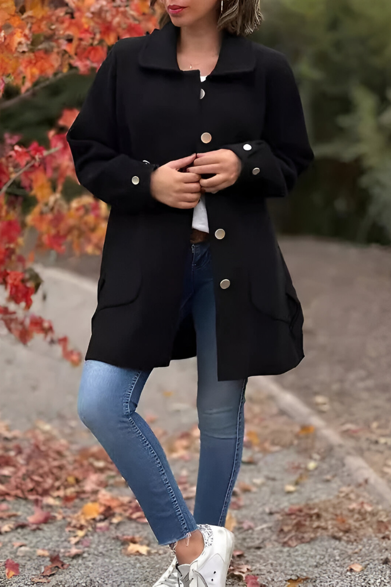 Irena™ | Klassieke jas met knopen