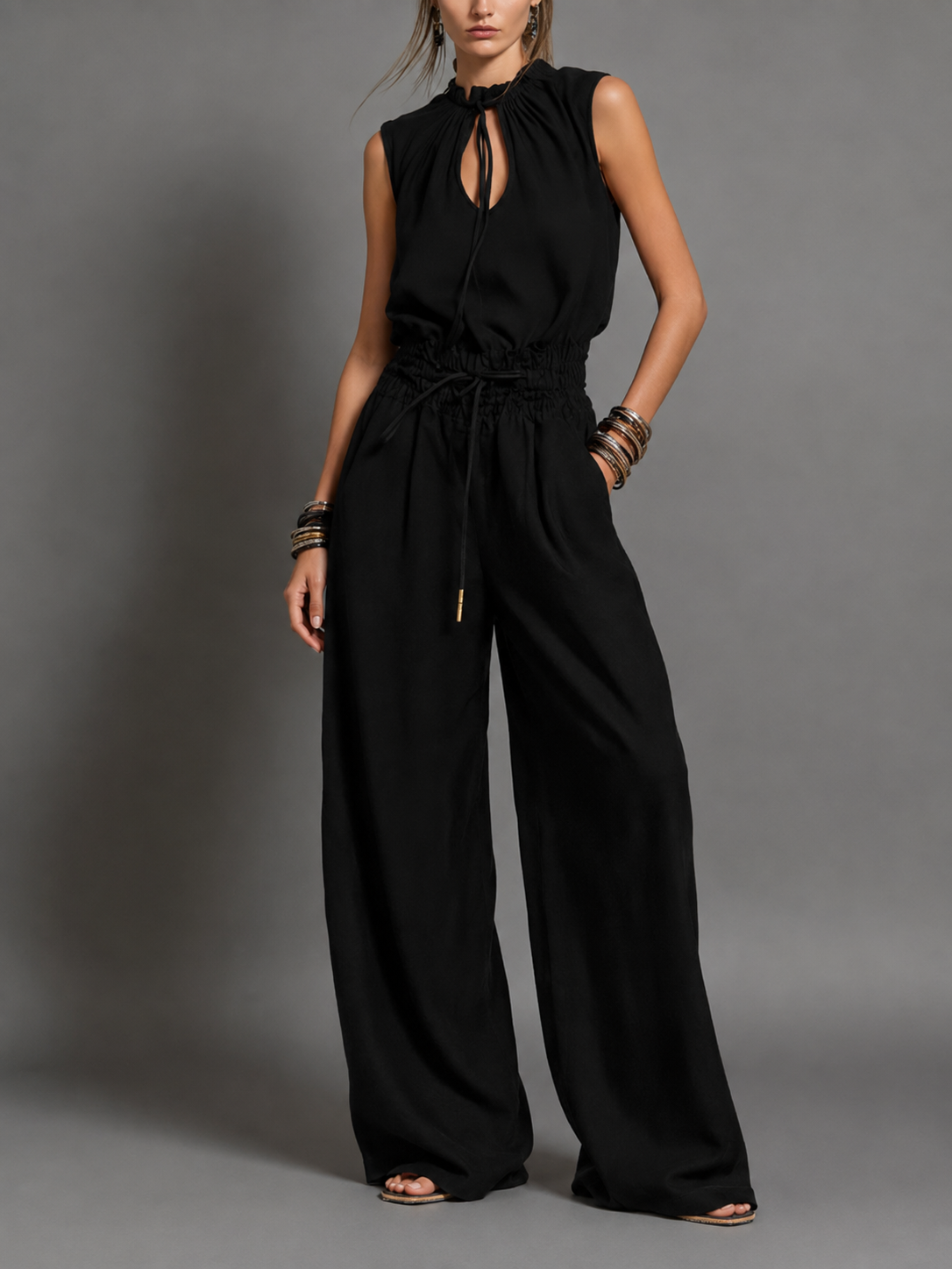 Pauline™ | Linnen Jumpsuit Met Halternek En Wijde Pijpen
