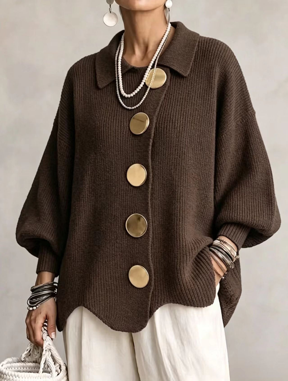 Annette™ | Elegante Oversized Vest met Grote Gouden Knopen 7